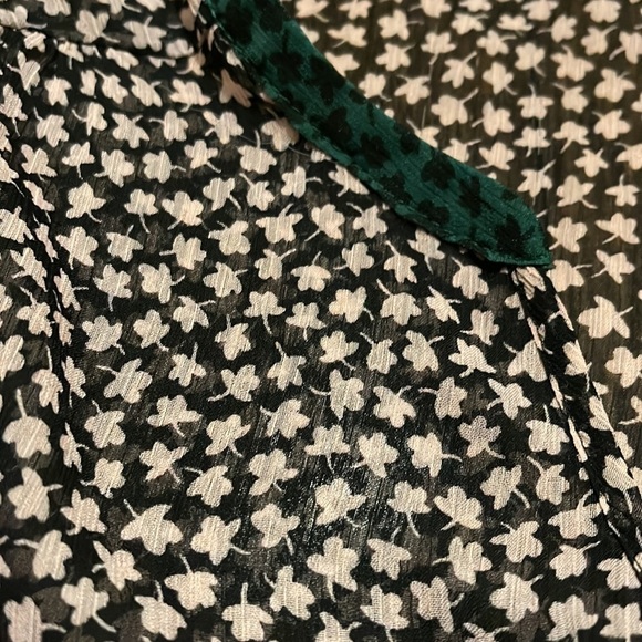 Boden Talise Sheer Tunic Top in Milkshake Petal Size 8 - Picture 4 of 6